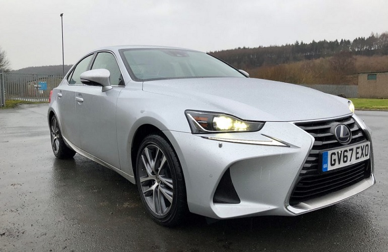 JCT600VLS-Lexus-IS300h